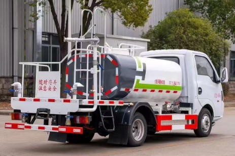 東風(fēng)華神新能源3方灑水車(chē),楚勝牌CSC5040GPSEHBEV型純電動(dòng)綠化噴灑車(chē) 東風(fēng)華神新能源3方灑水車(chē),楚勝牌CSC5040GPSEHBEV型純電動(dòng)綠化噴灑車(chē)