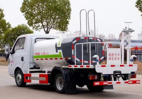 東風(fēng)華神新能源3方灑水車(chē),楚勝牌CSC5040GPSEHBEV型純電動(dòng)綠化噴灑車(chē) 東風(fēng)華神新能源3方灑水車(chē),楚勝牌CSC5040GPSEHBEV型純電動(dòng)綠化噴灑車(chē)