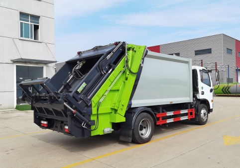 王力壓縮垃圾車廠家_東風(fēng)多利卡11方壓縮垃圾車價格 王力壓縮垃圾車廠家_東風(fēng)多利卡11方壓縮垃圾車價格